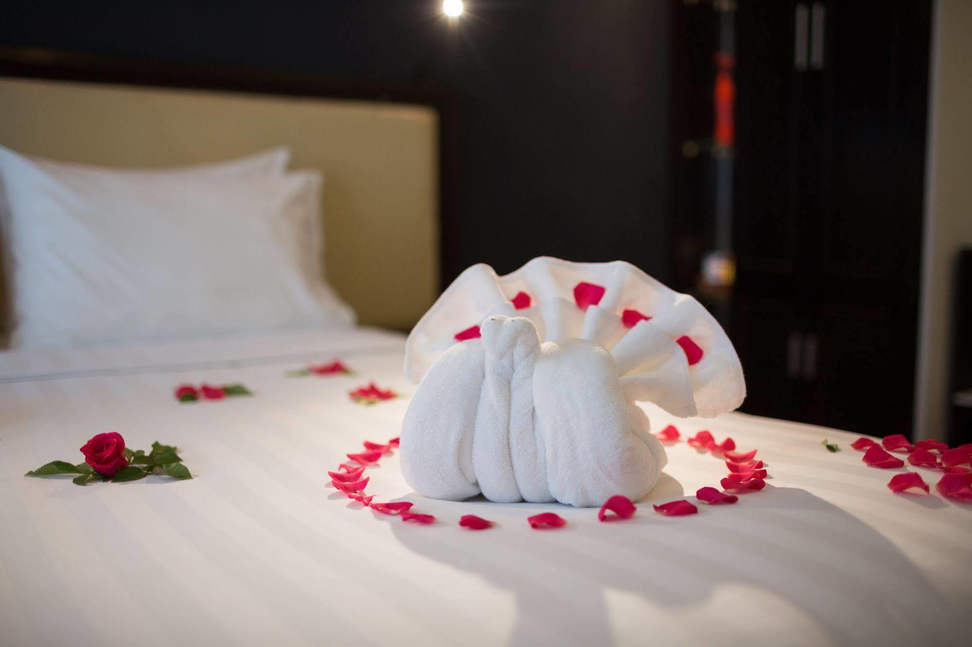 Serene Premier Hotel Hanoi Eksteriør billede