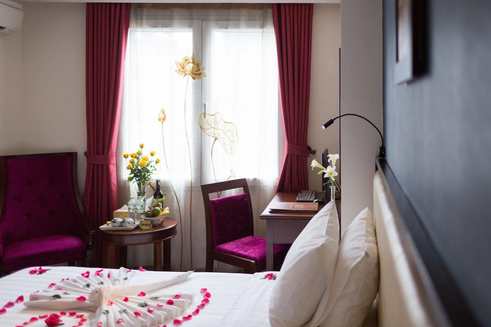 Serene Premier Hotel Hanoi Eksteriør billede